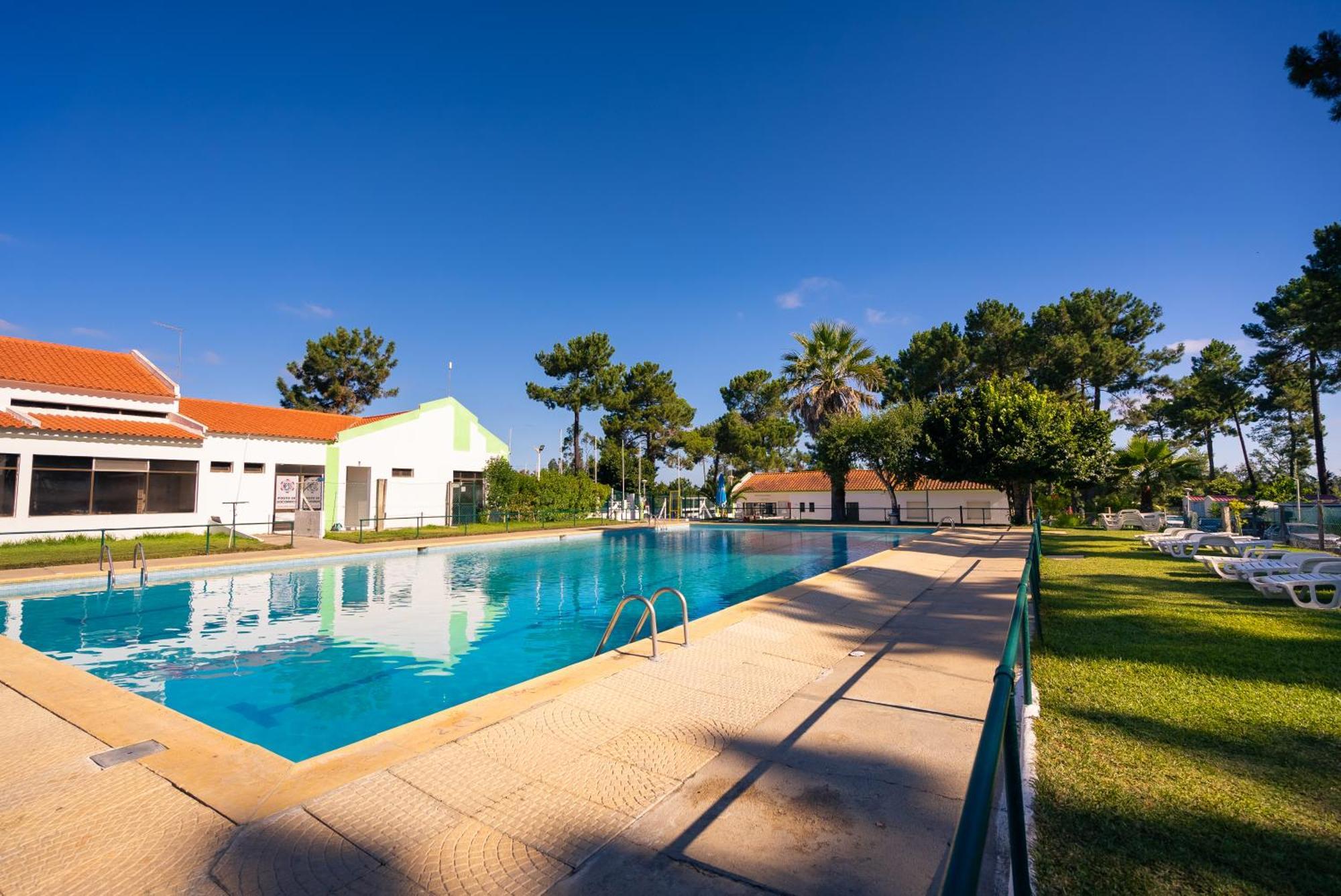 Kampaoh Sesimbra Hotel Екстериор снимка